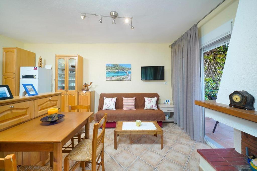 Golden Beach Maisonettes Villa Chrysi Ammoudia Habitación foto